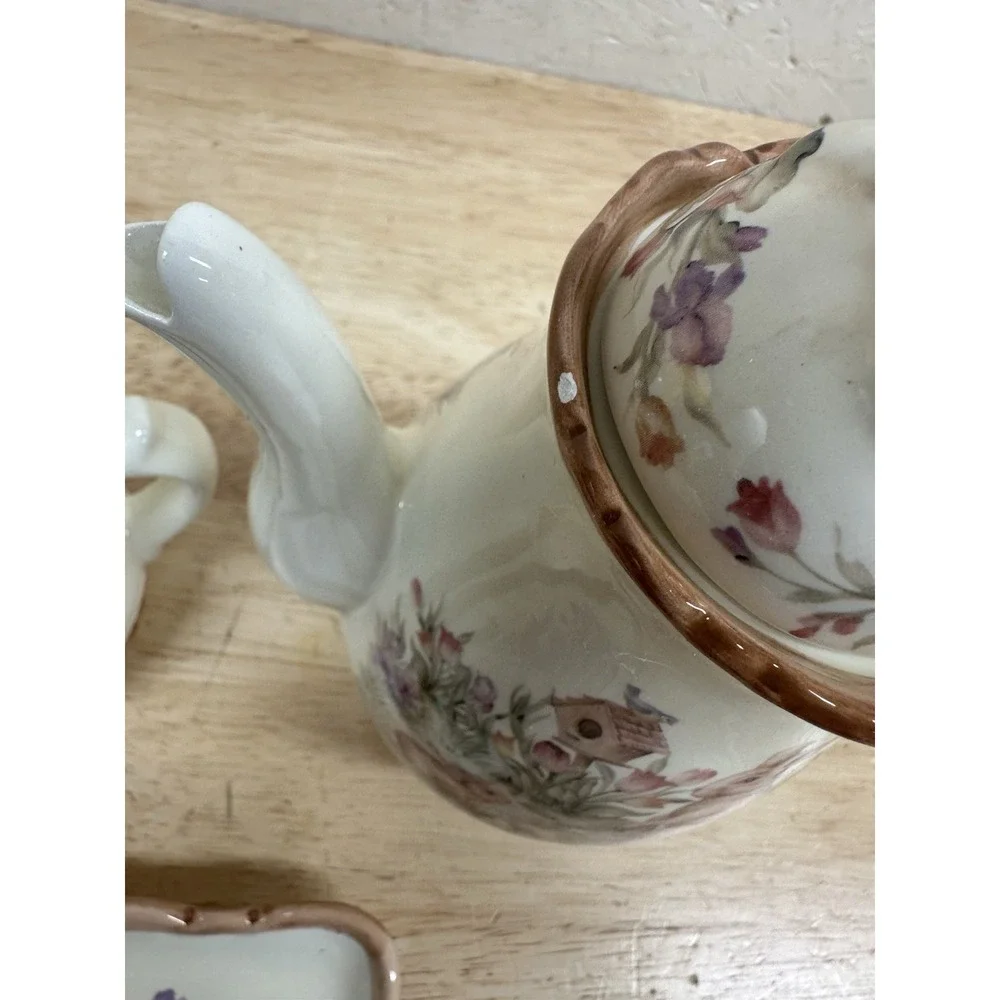 Cracker Barrel Easter Treasures Bunny Teapot Creamer Sugar Set Tray